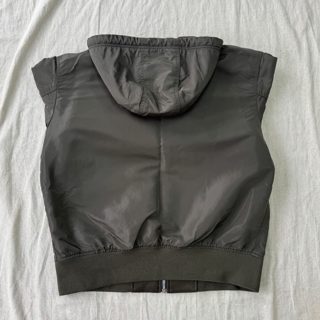 유니클로 U 르메르 초판 나일론 카키 후드점퍼 M 상품이미지5