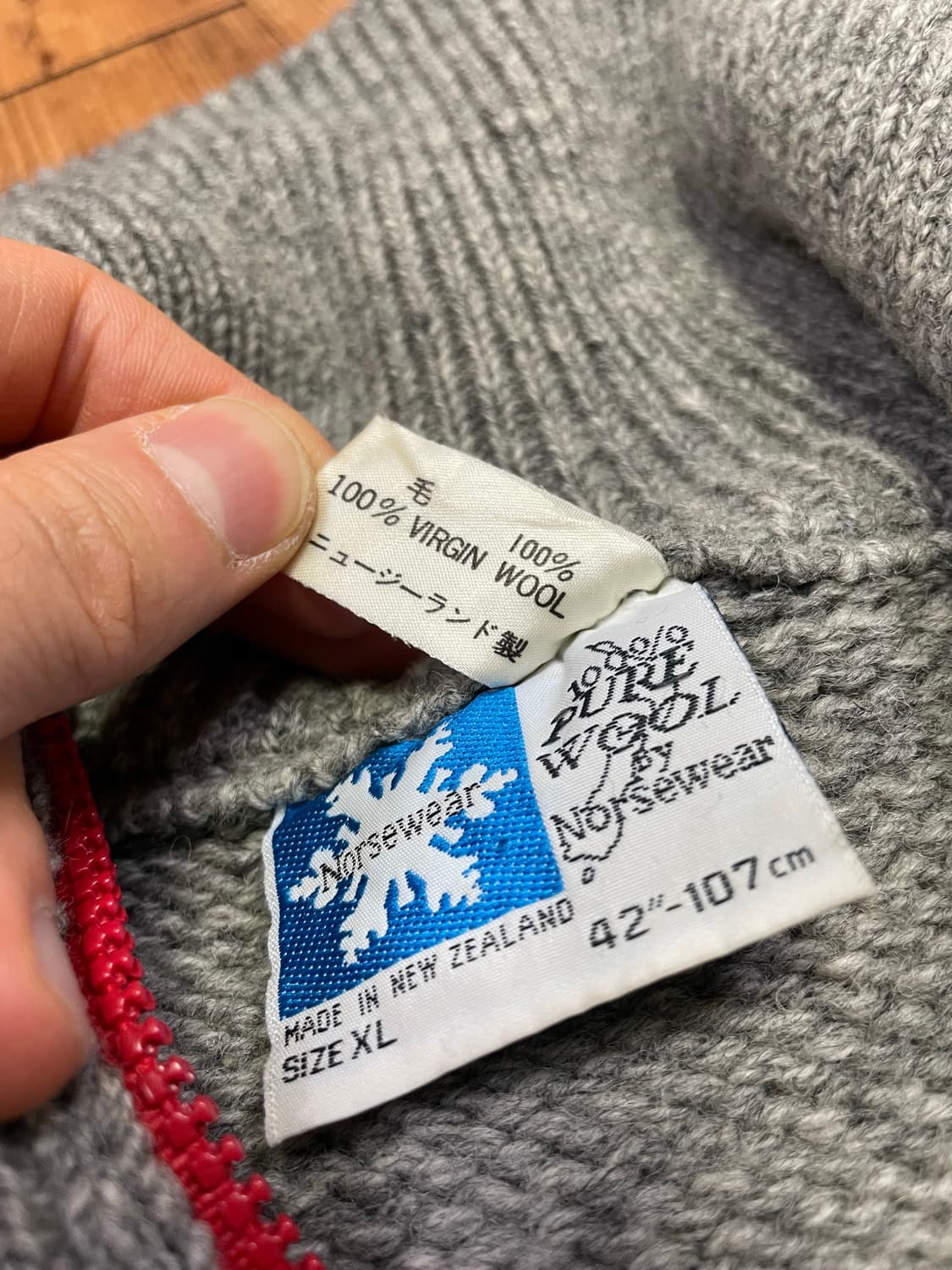 노스웨어 버진울 100% 반짚업 니트 그레이 상품이미지3