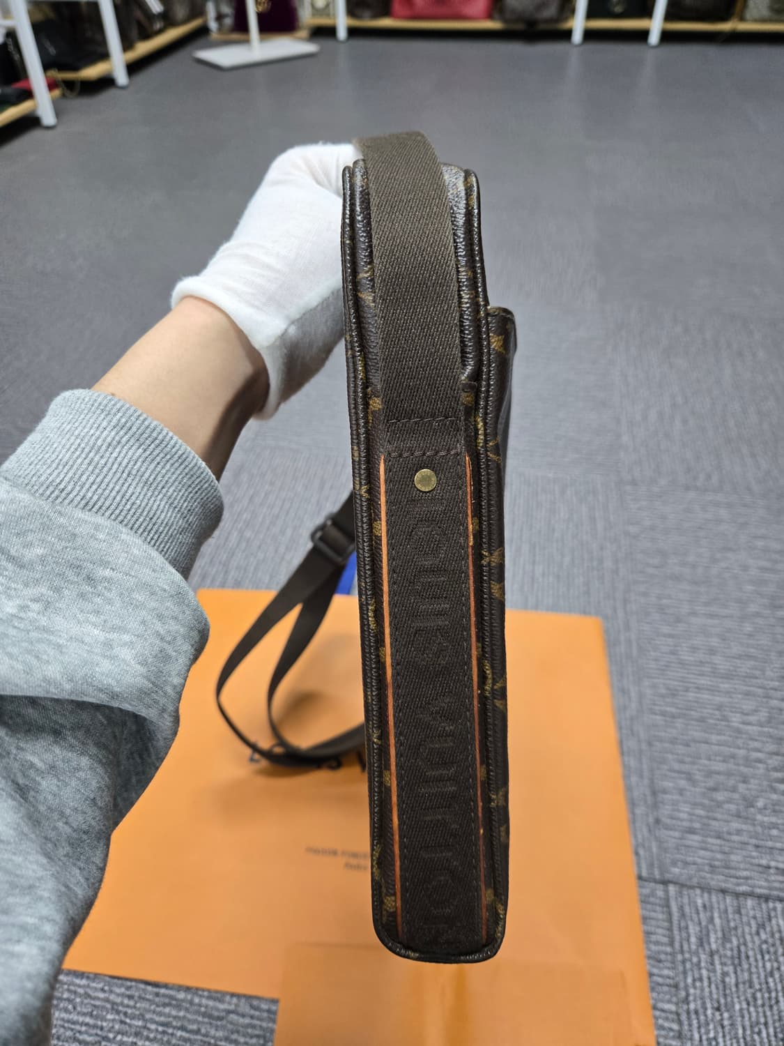 [특가][정품] 루이비통 모노그램 메신저백 상품이미지3