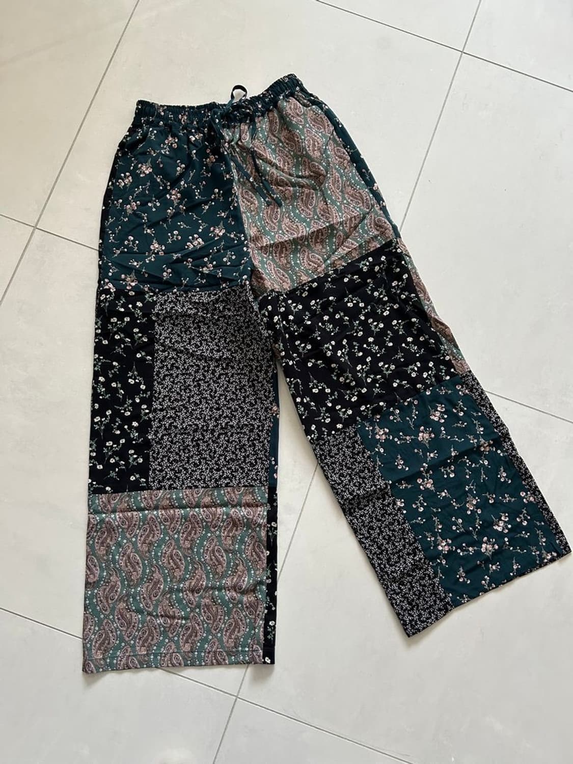 PATCHWORK EASY PANTS 상품이미지1