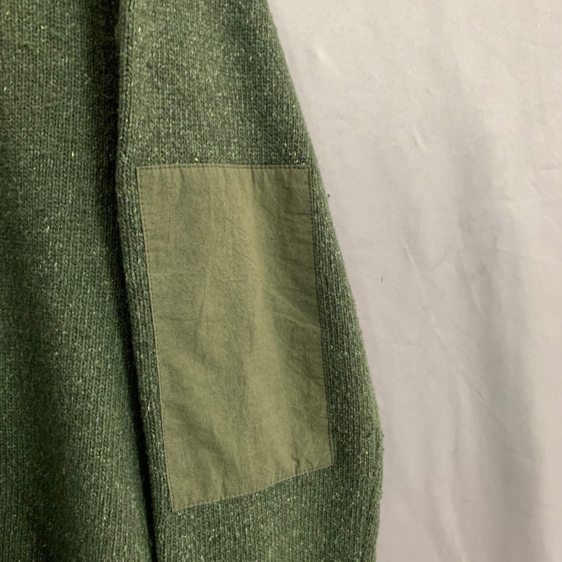 XL 시리즈 하프 버튼넥 엘보우 패치 실크 혼방 니트 상품이미지4