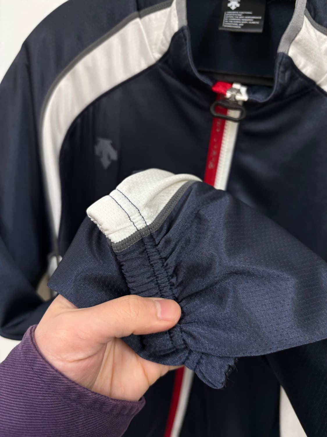 데상트 재팬 트랙탑 상품이미지3