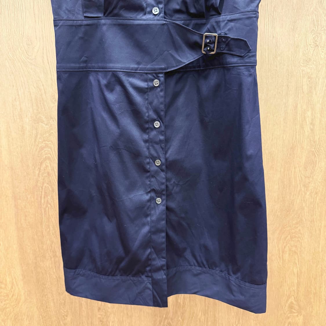 띠어리 셔츠 반팔 원피스 카라 버튼 다운 벨티드 디테일 네이비 상품이미지5