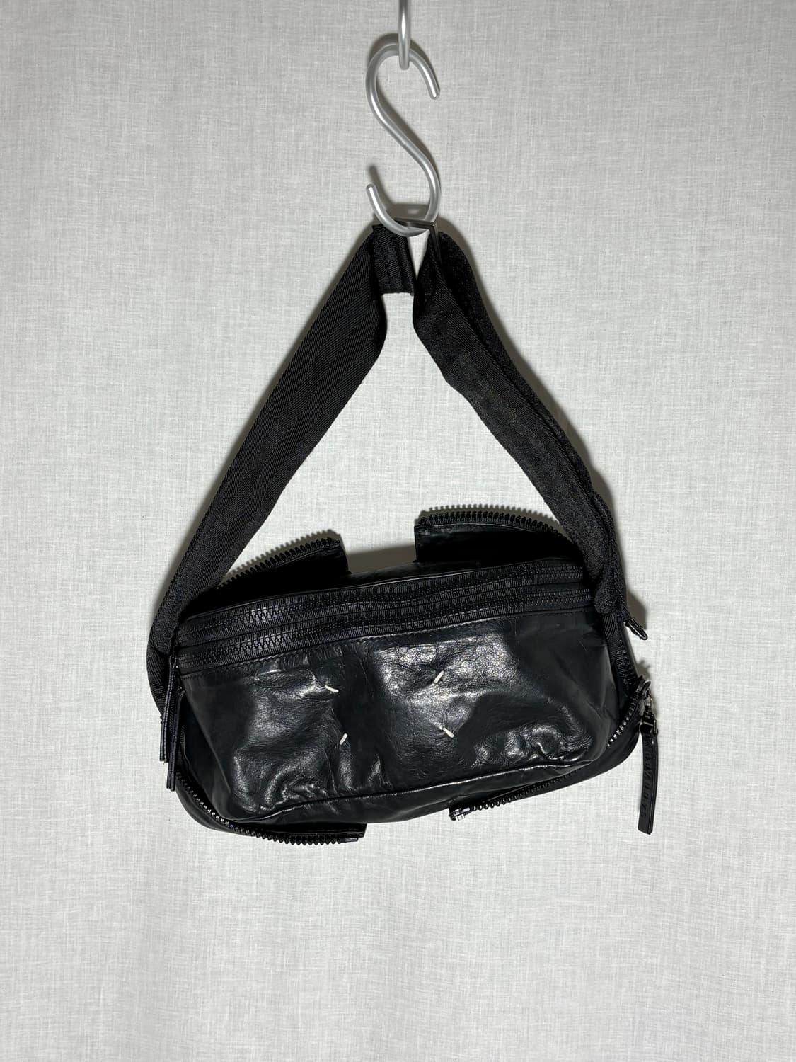 [OS] 메종 마르지엘라 투웨이 레더 바디 백 상품이미지1