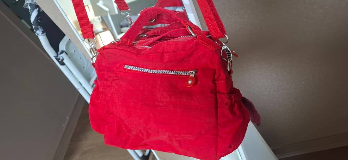 키플링 레드 크로스백 + 키링 상품이미지3