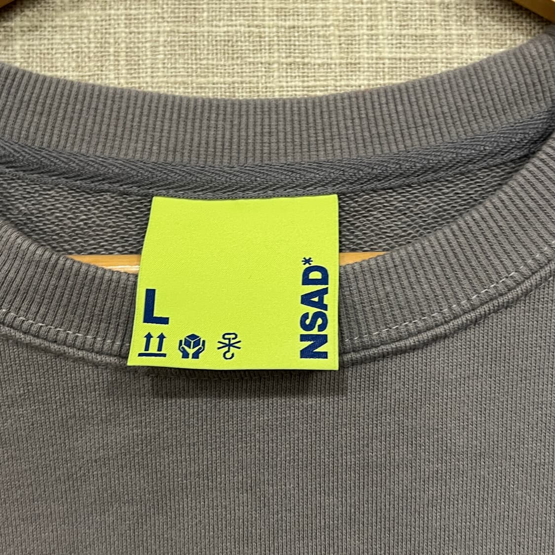 NSAD 테크 그래픽 맨투맨 L 그레이 상품이미지3