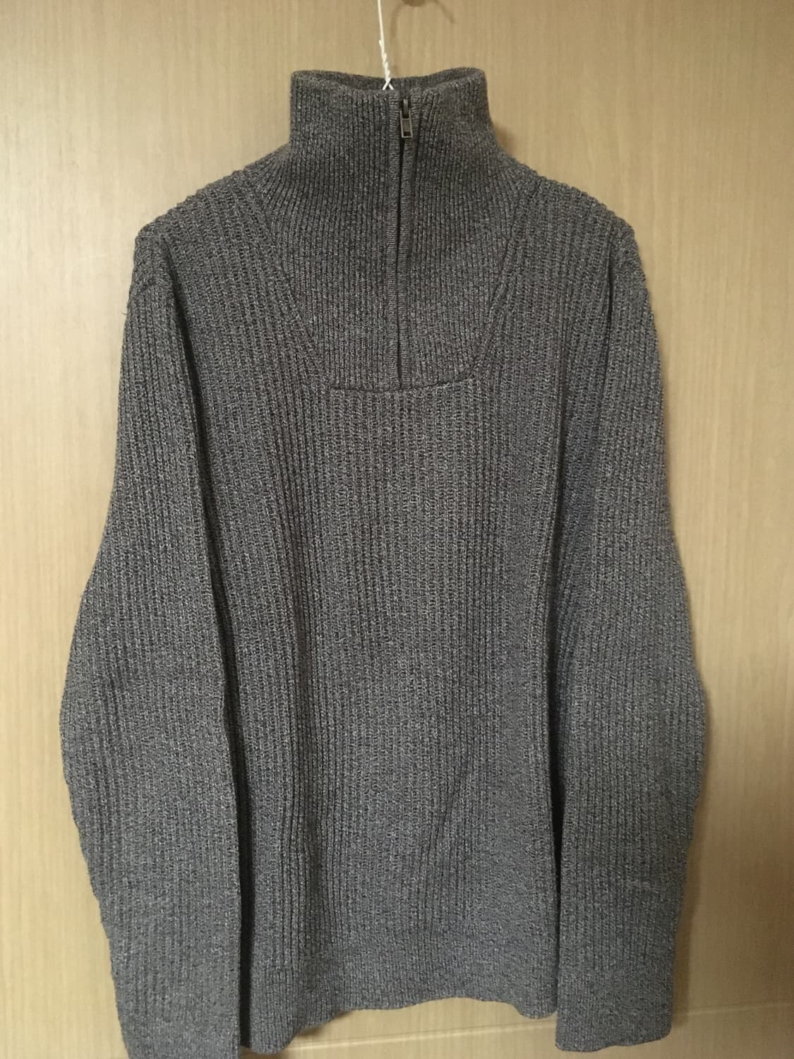 h&m 반집업 니트 상품이미지1