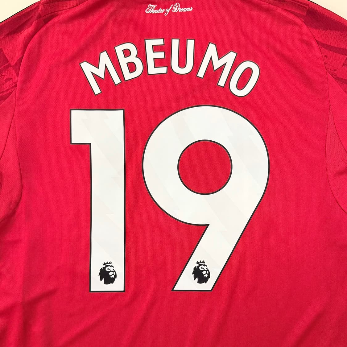 25-26 맨유 홈 음베모 유니폼 상품이미지2