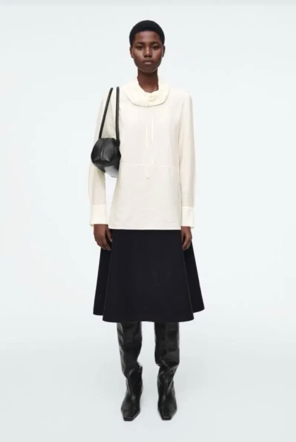 (급처) COS 드로우스트링 퍼넬넥 블라우스 아이보리 34 싸이즈 상품이미지2