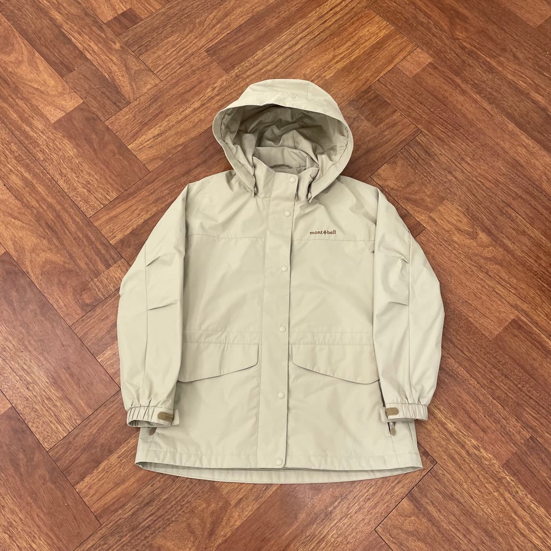 여성 몽벨 바람막이 자켓 상품이미지1