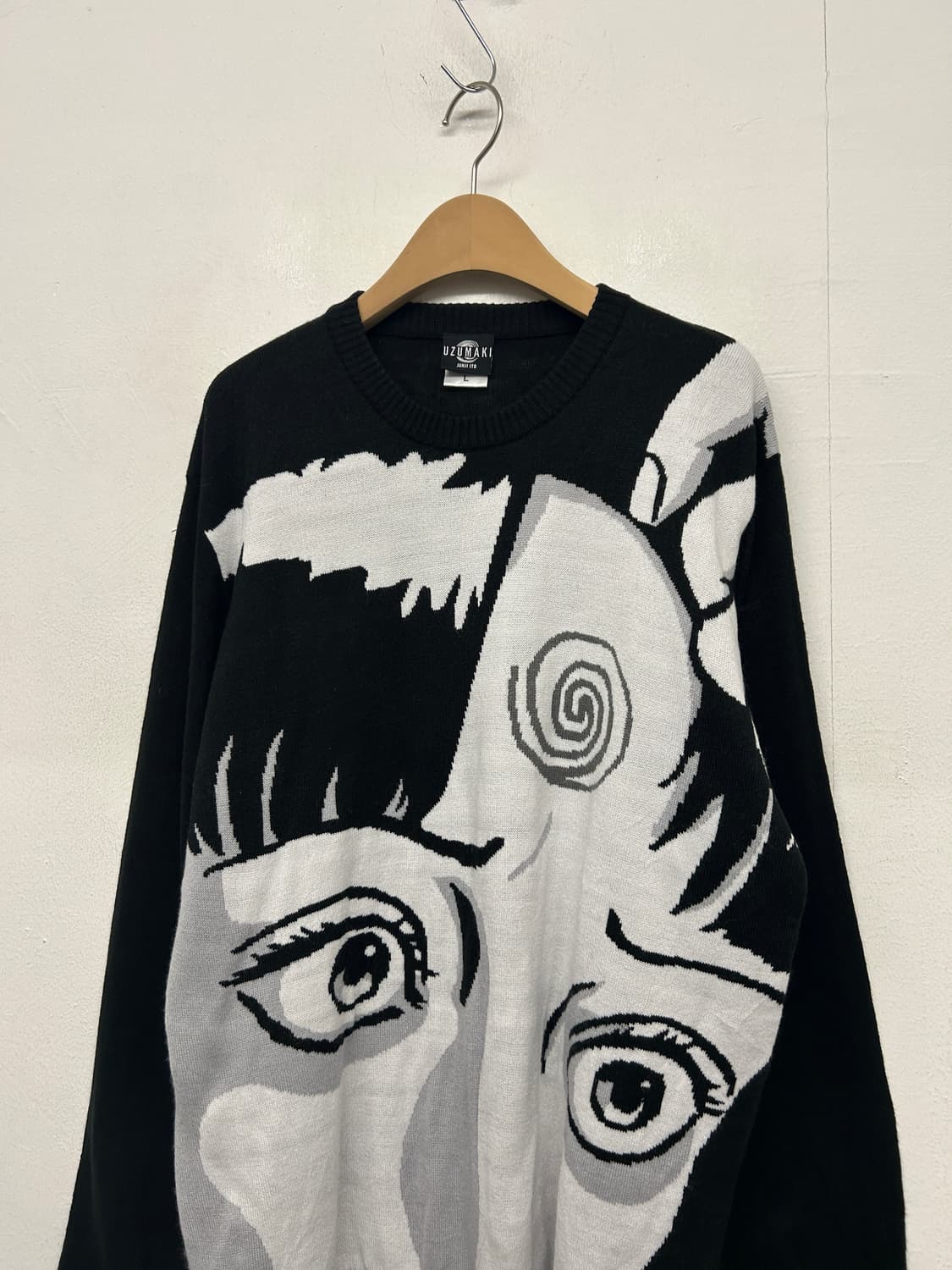 이토준지 우즈마키 만화 프린팅 니트티 상품이미지2