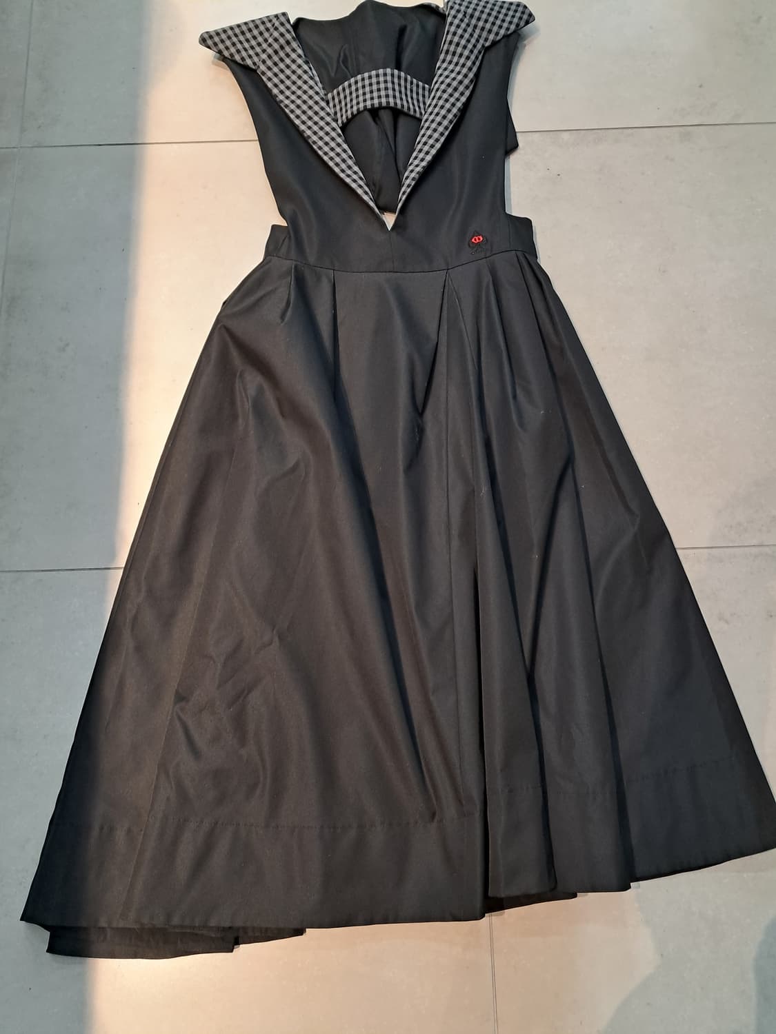 럭키슈에뜨 블랙 엘리스 컬랙션 한소희 원피스 상품이미지3