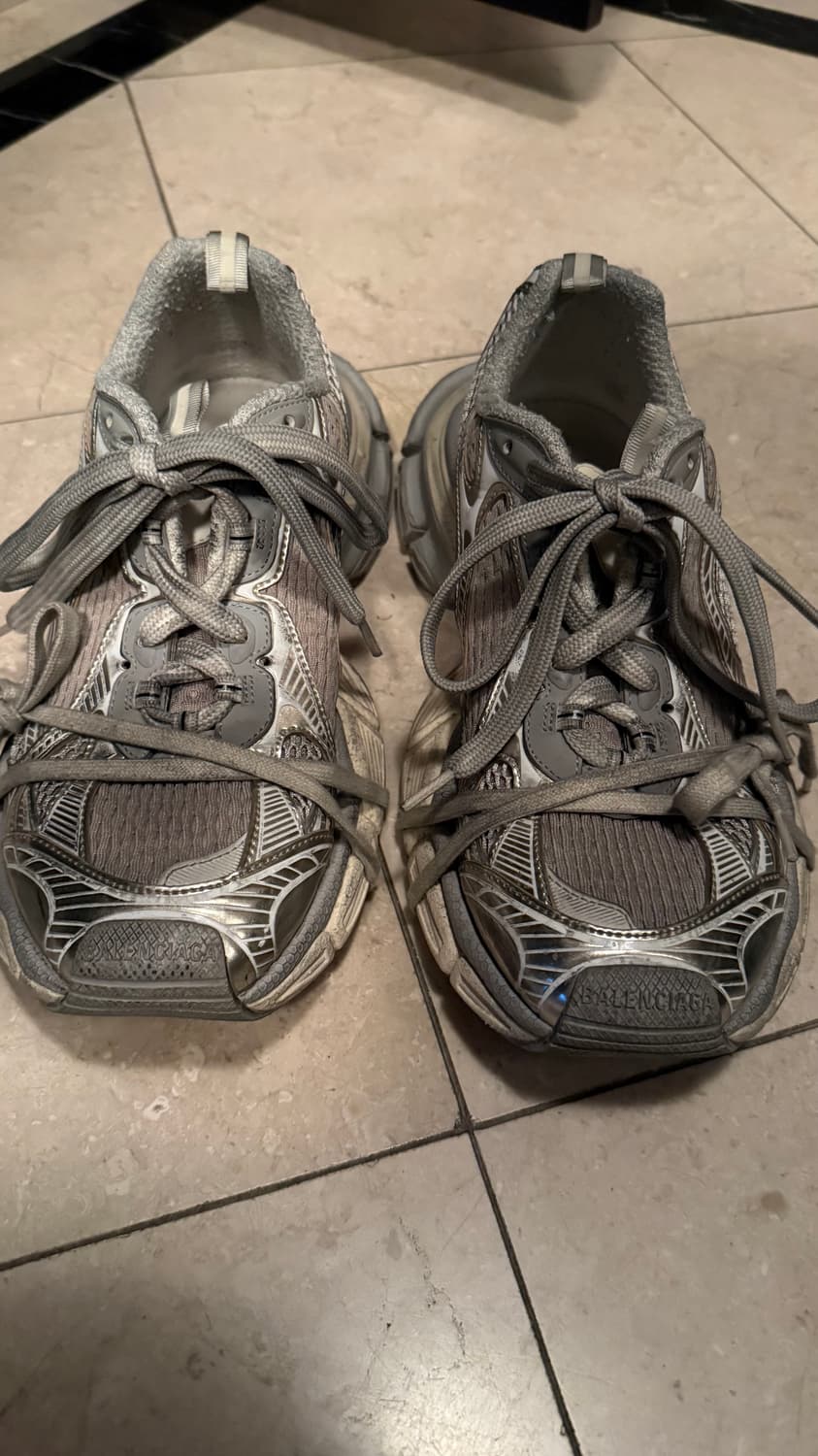 발렌시아가 에그쉘 3xl 43 상품이미지1