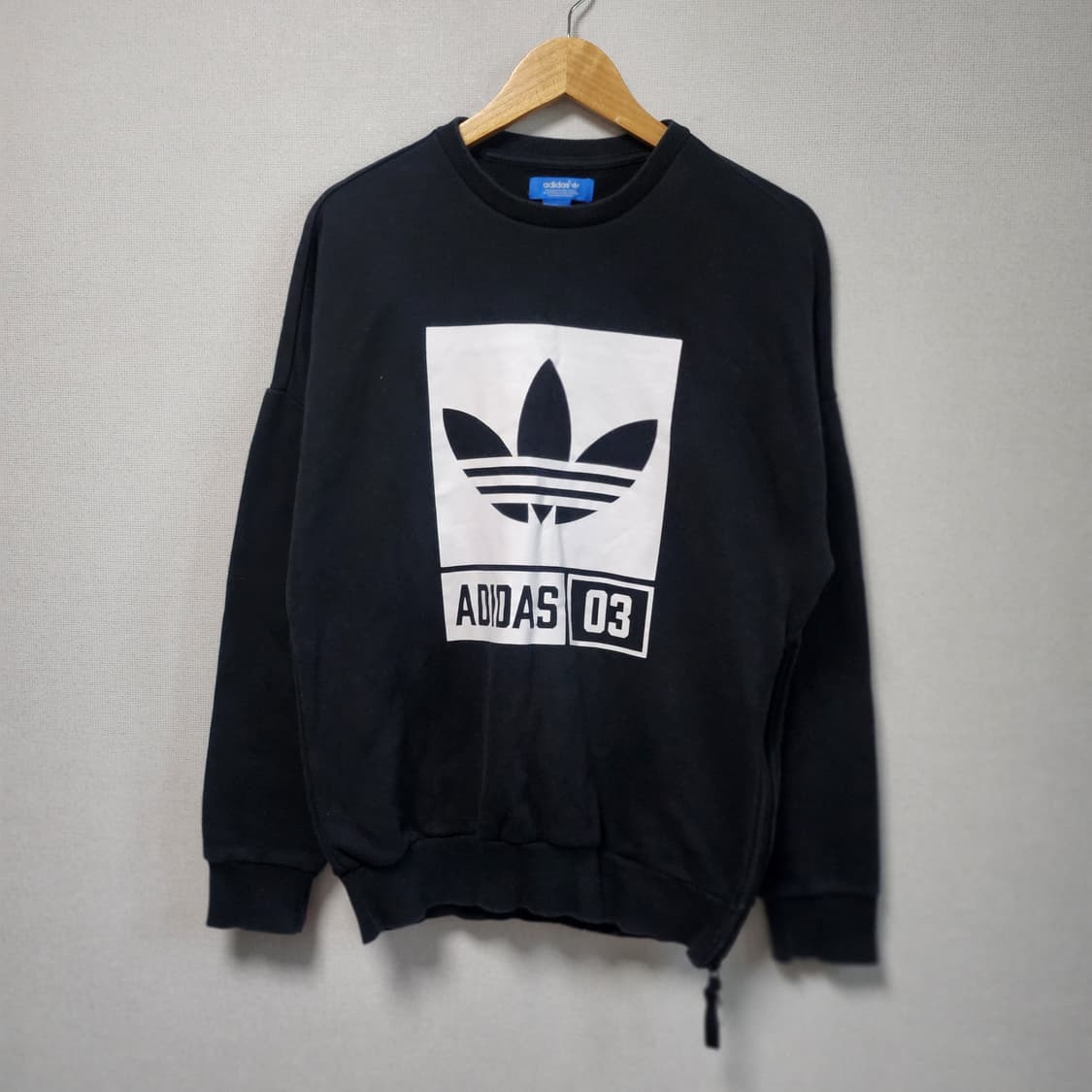 [85] 아디다스 오버핏 기모 맨투맨 상품이미지1