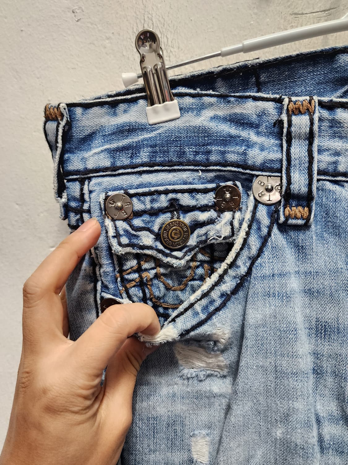 트루릴리젼 USA 워싱 BILLY SUPER T 부츠컷 청바지 상품이미지4