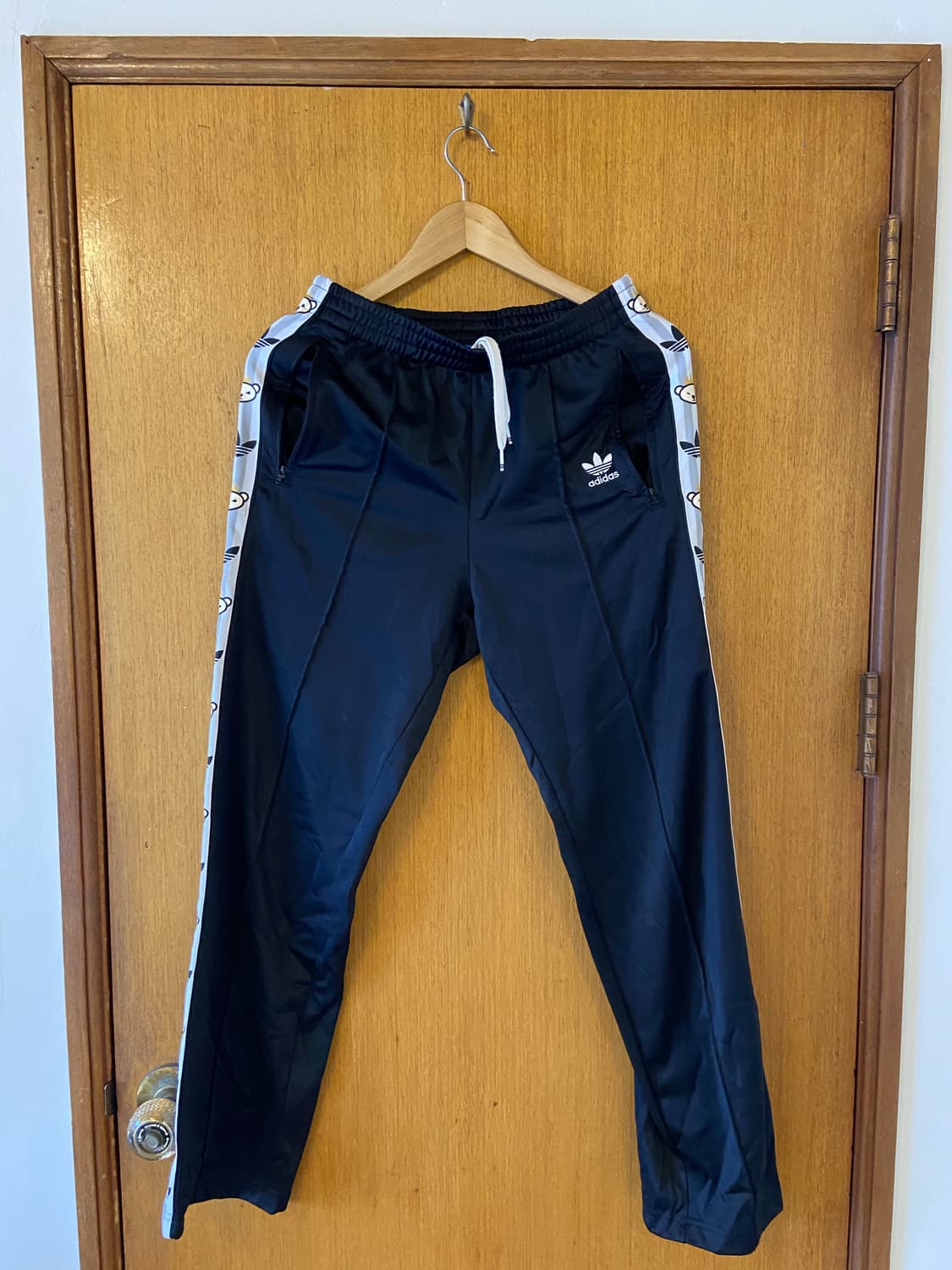 니고베어 아디다스 블랙 트랙탑 셋업 상품이미지9