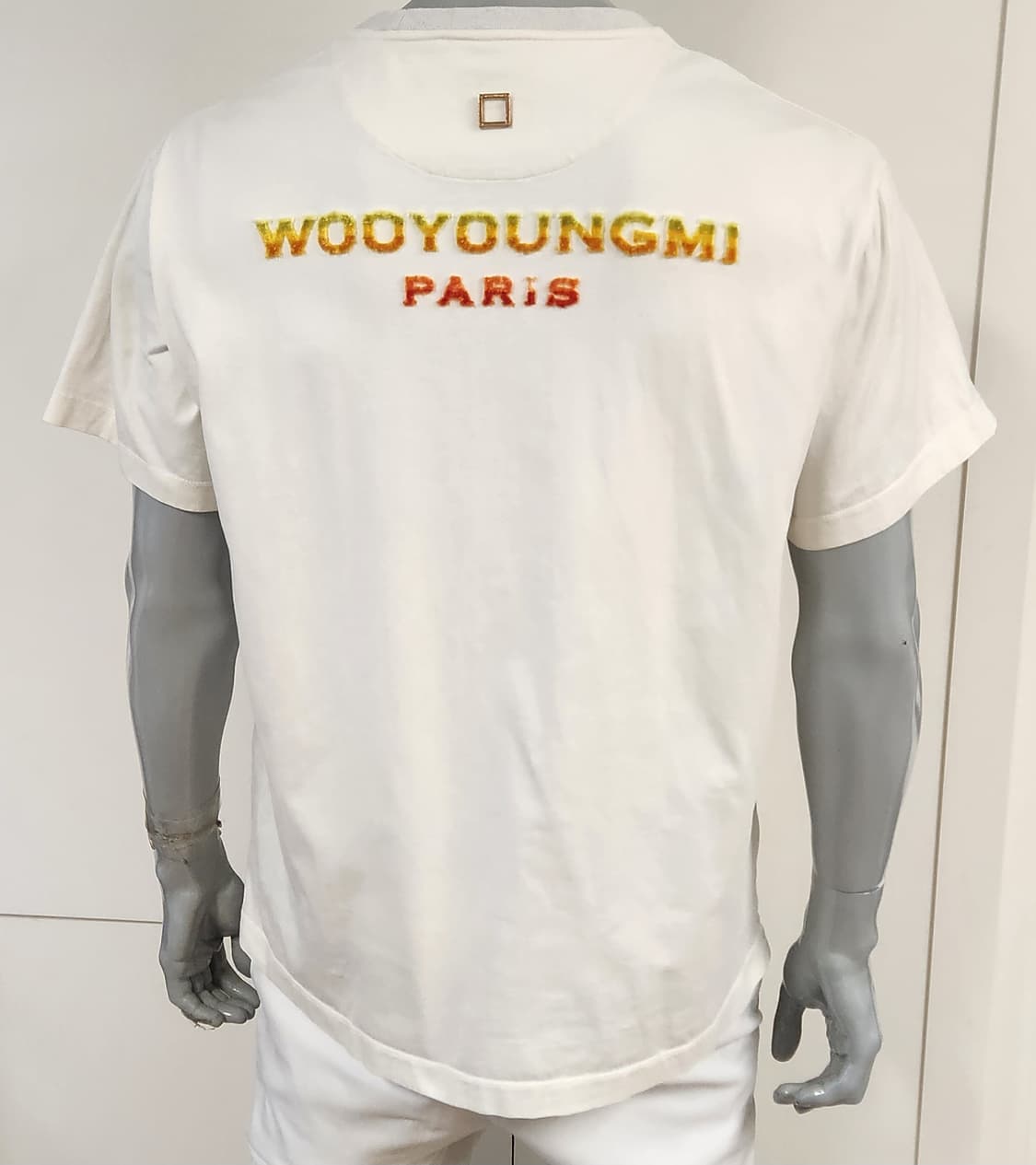 우영미 그라데이션 퍼지백로고 반팔 티셔츠 48 상품이미지2