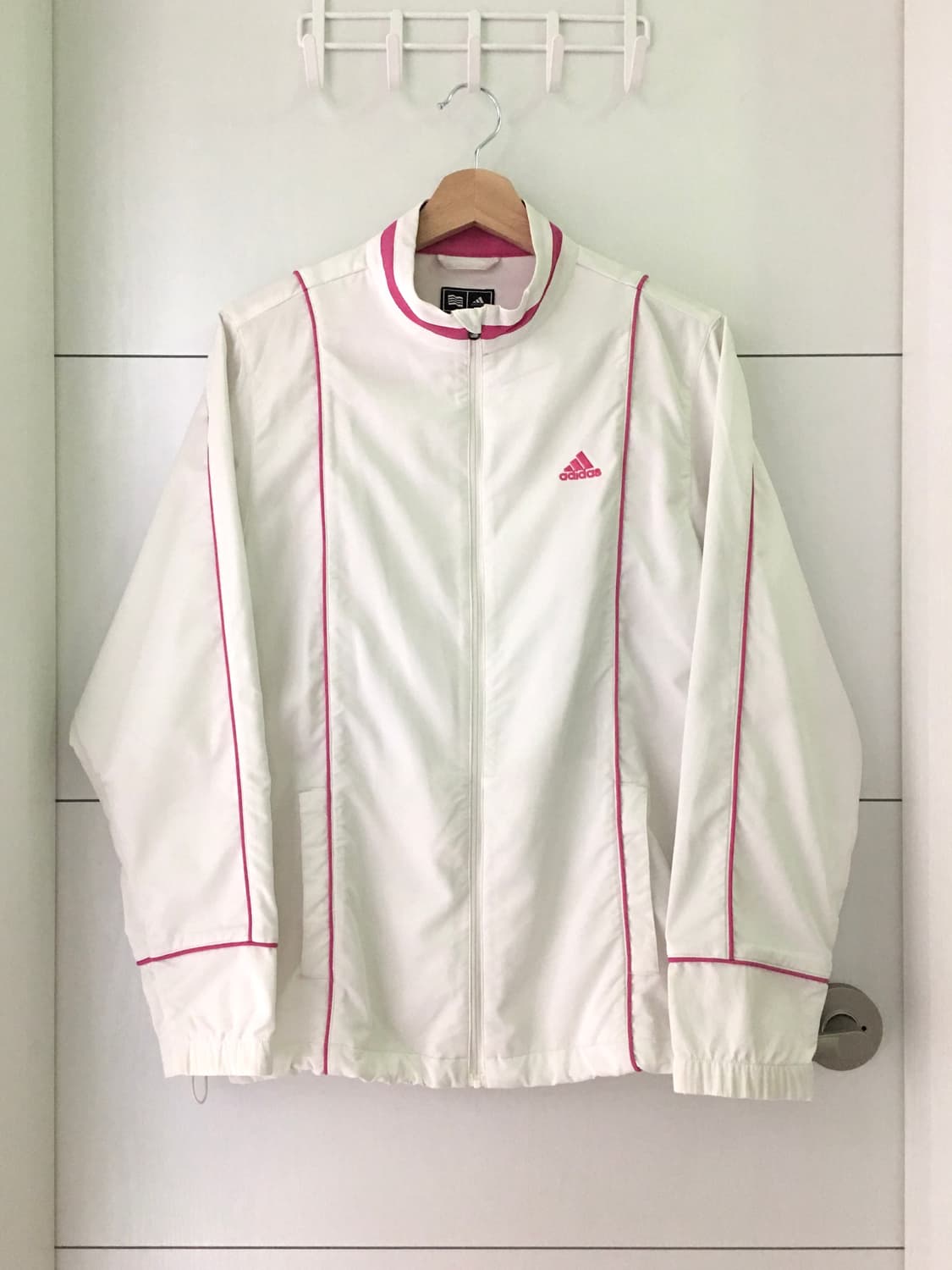 아디다스 화이트 핑크 바람막이 상품이미지1