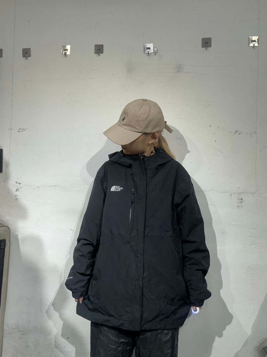 노스페이스 블랙 드라이핏 로고 바람막이 자켓 XL 상품이미지2