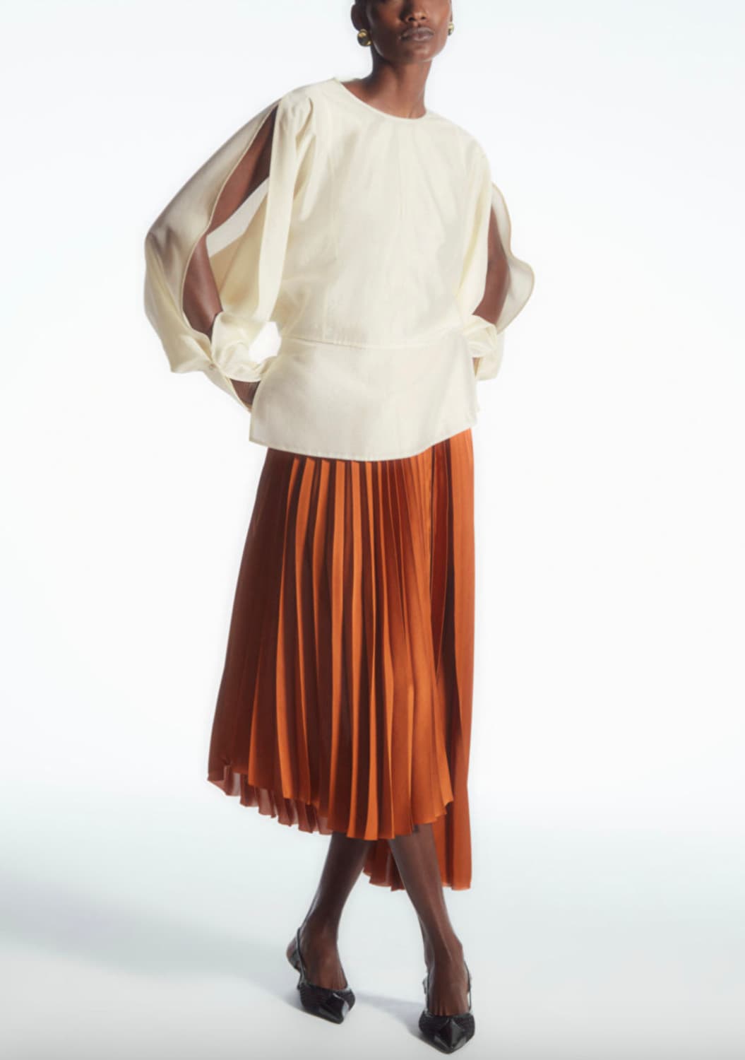 COS 오픈 슬리브 블라우스 새상품 연말룩 상품이미지4