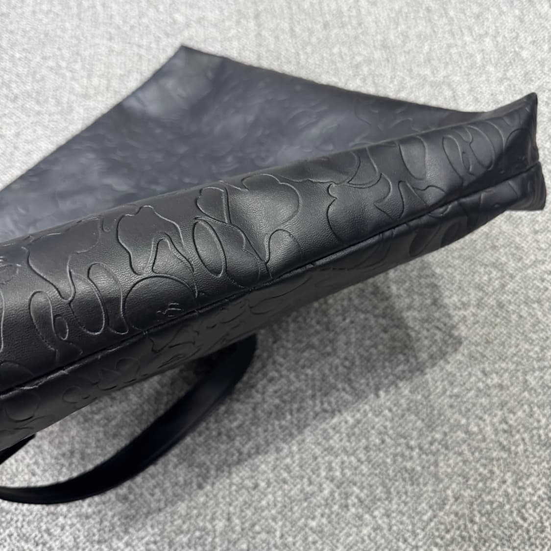 베이프 가죽 토트백 상품이미지4