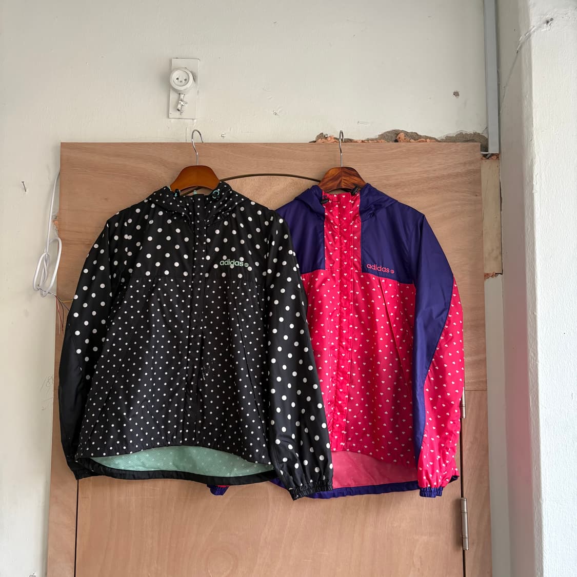 아디다스 네오 라벨 물방울 패턴 후드 바람막이 상품이미지6