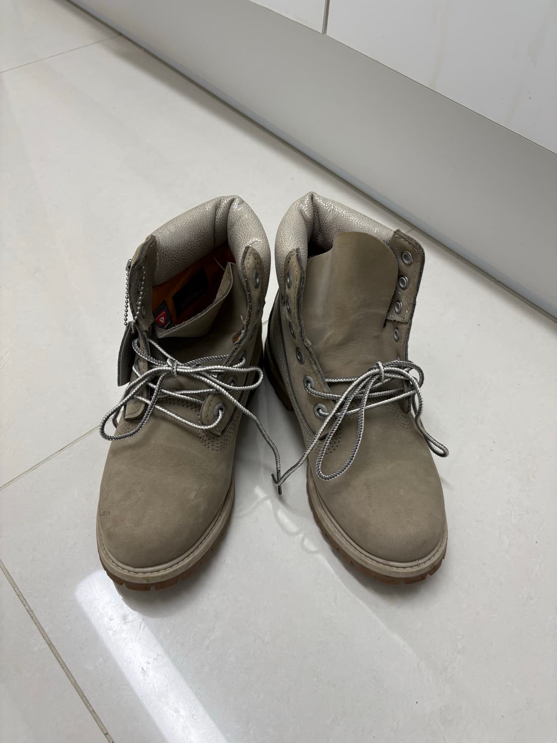 220)팀버랜드 챠콜 그레이 누벅 6인치 워커 워크웨어 부츠 상품이미지1