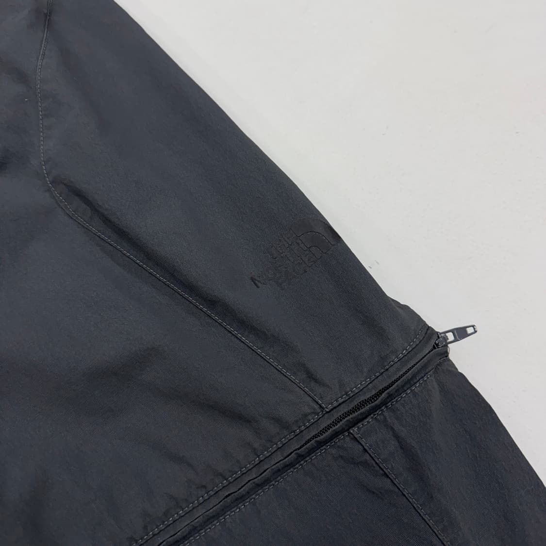 노스페이스 고프코어 벨티드 분리형 나일론 팬츠 상품이미지6