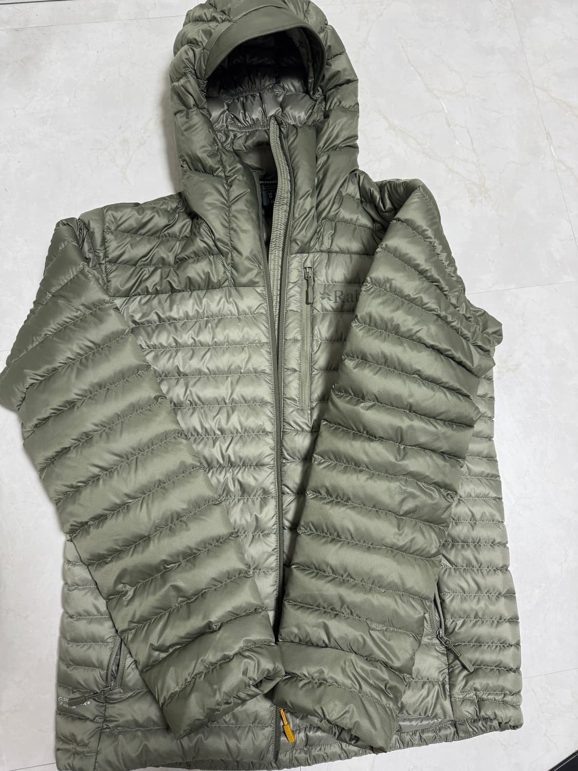 Rab 경량패딩 마이크로알파인 상품이미지1