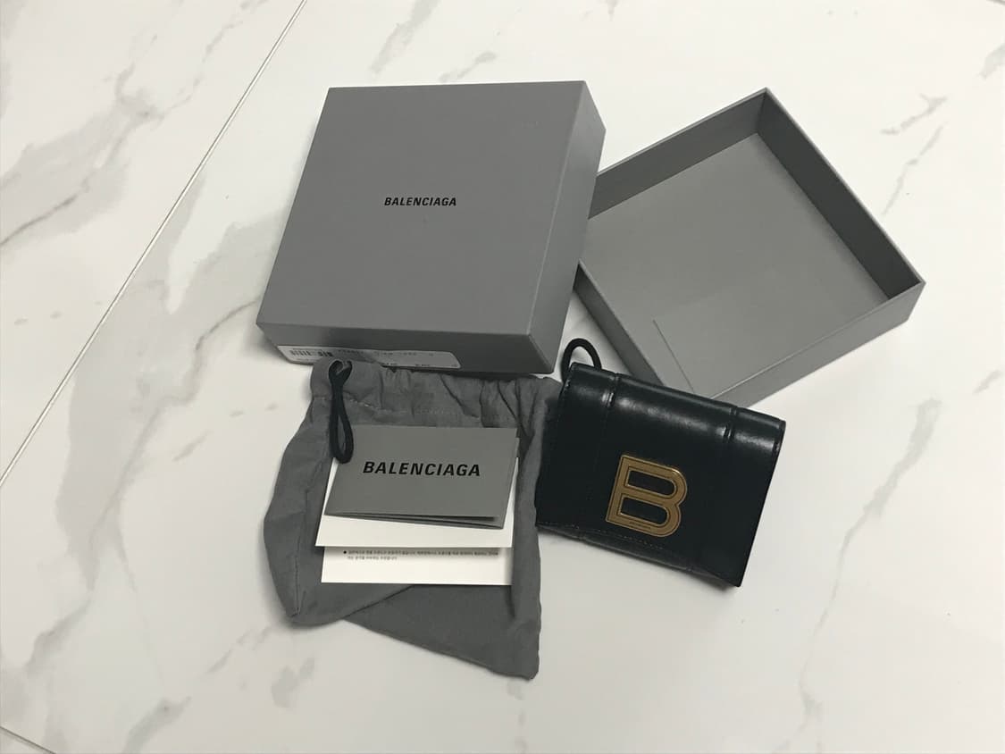 발렌시아가 컴팩트 B로고 반지갑 풀박스 상품이미지1