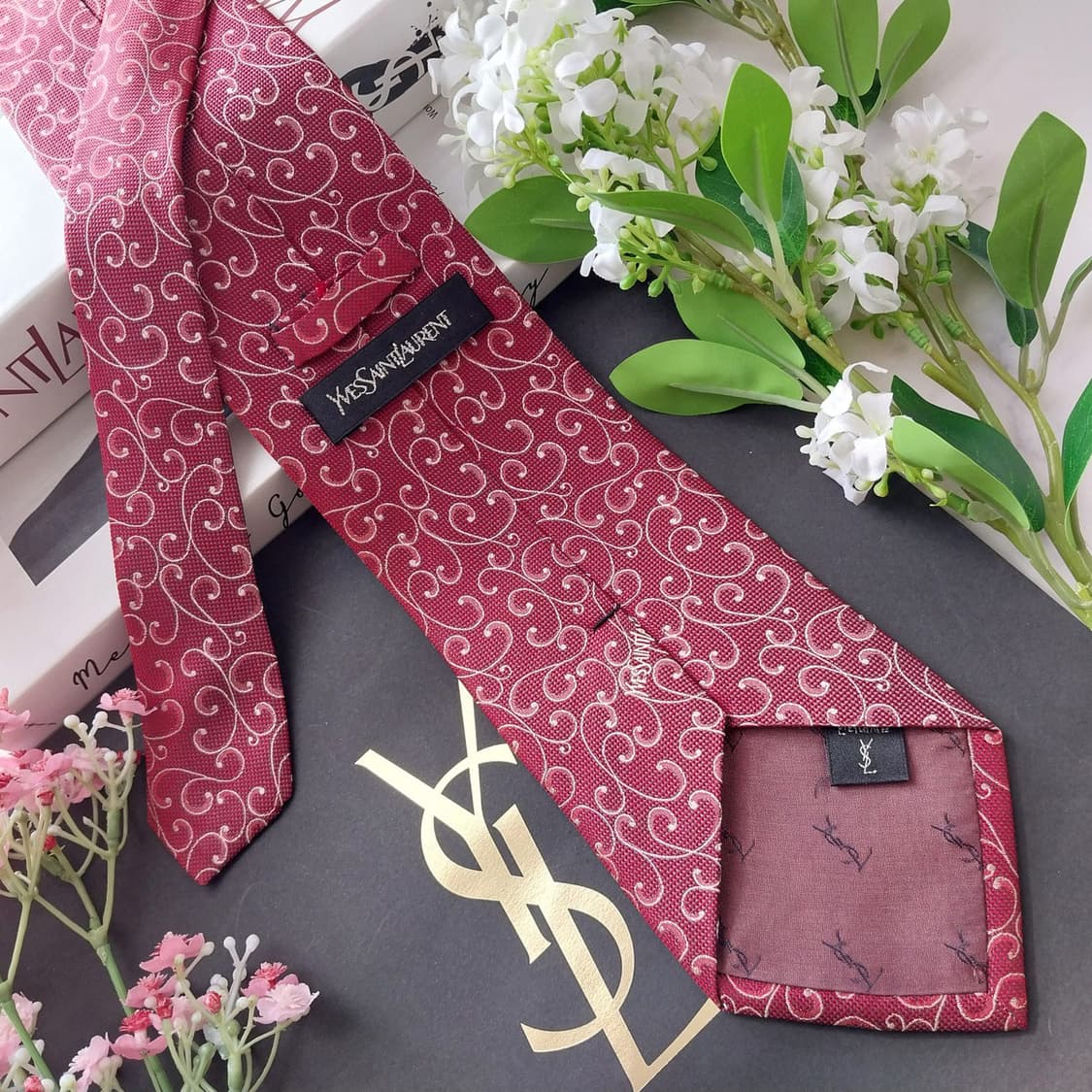 입생로랑 실크 와인 자카드 패턴 넥타이 9.5cm A+등급 K1950 상품이미지4