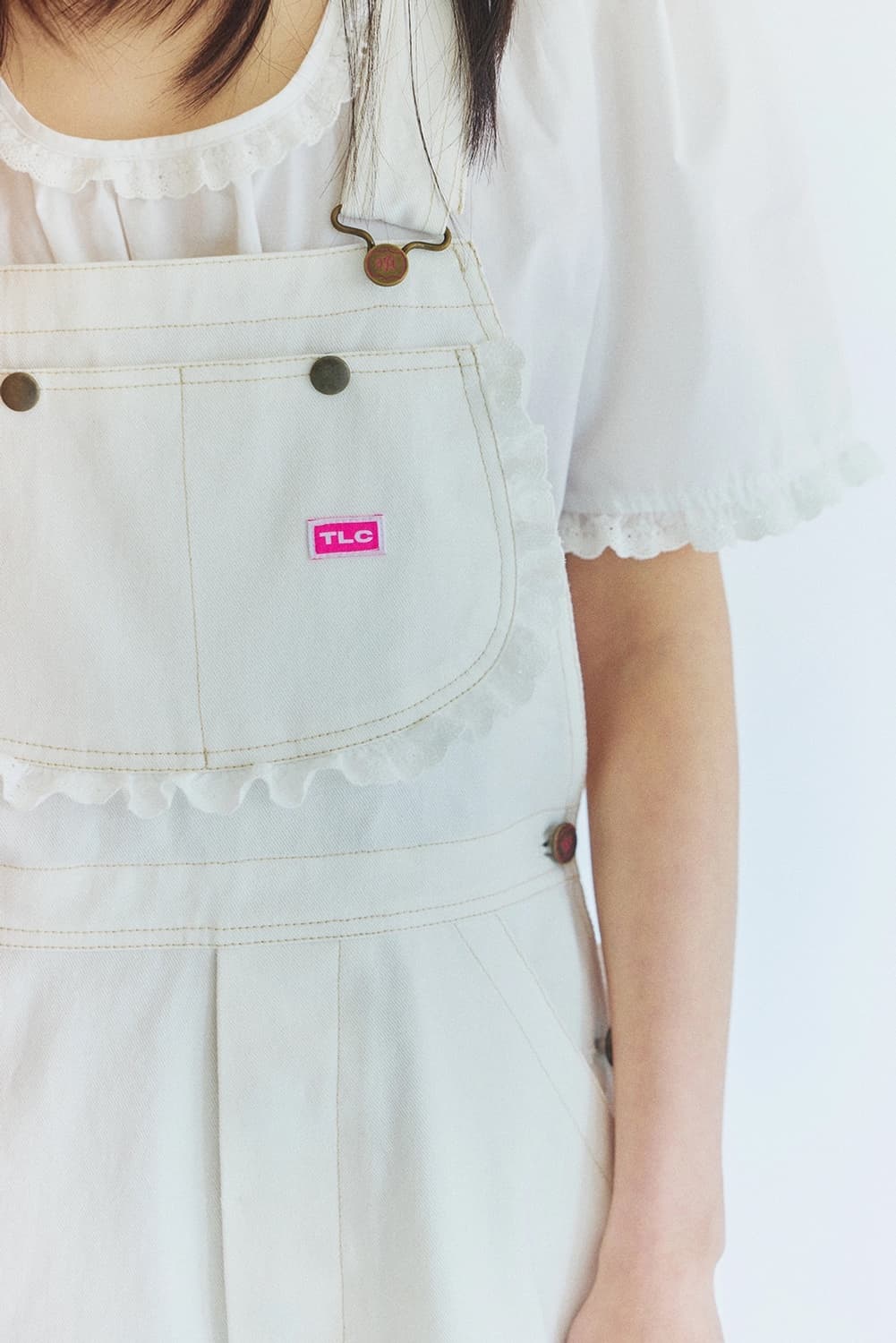 더러브컴즈 tlc 레이스 디테일 오버롤 M 새상품 상품이미지4