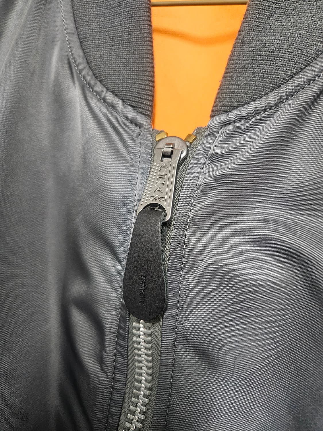 알파인더스트리 L2B  건메탈 L사이즈 상품이미지3