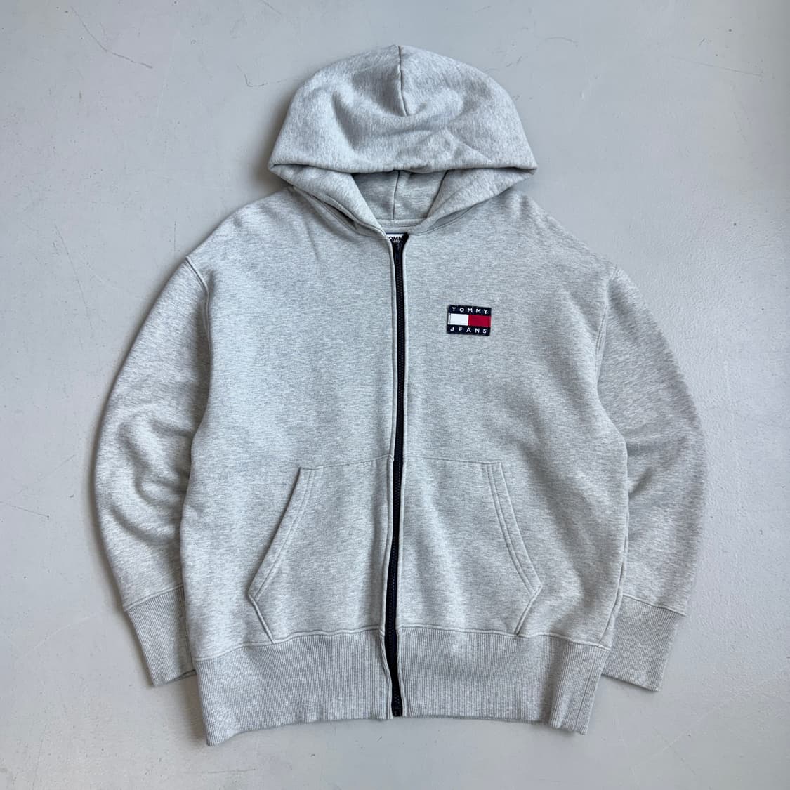 타미힐피거 스몰로고 후드집업 그레이 상품이미지2