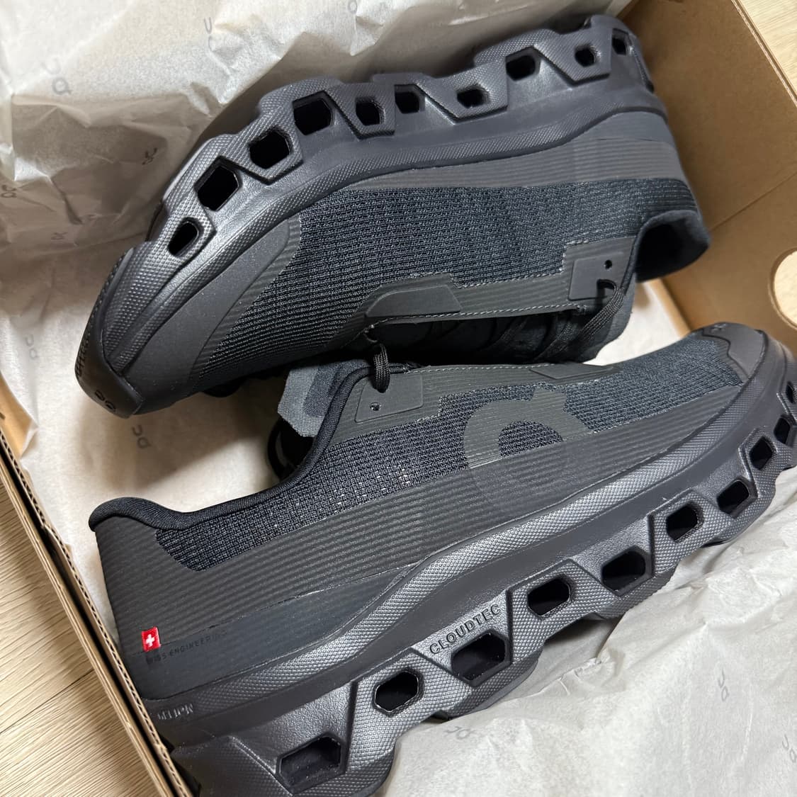 온러닝 클라우드 몬스터 보이드 270 상품이미지2