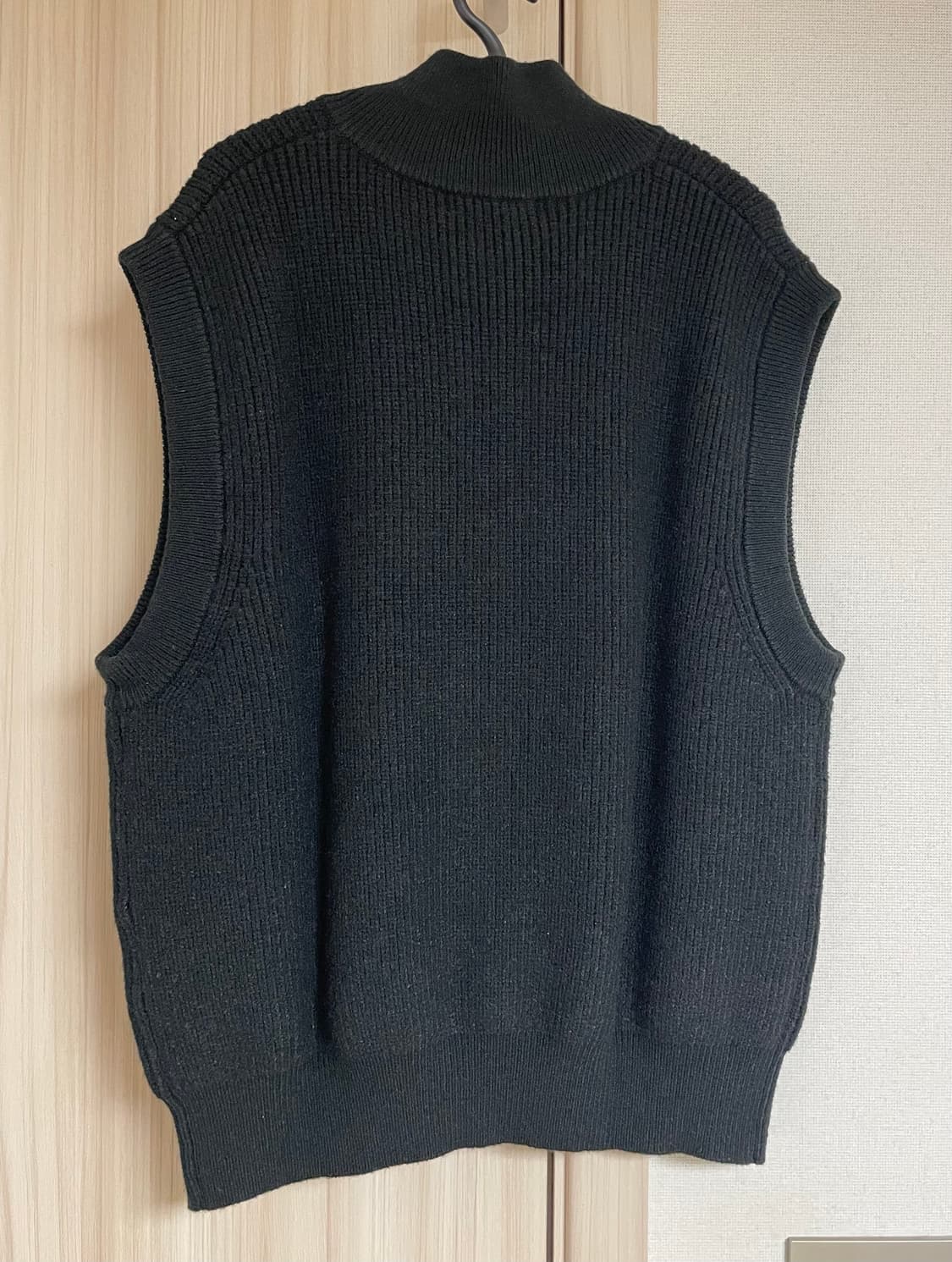 에잇세컨즈 반집업 니트 베스트(XL)_미사용 신품 상품이미지3