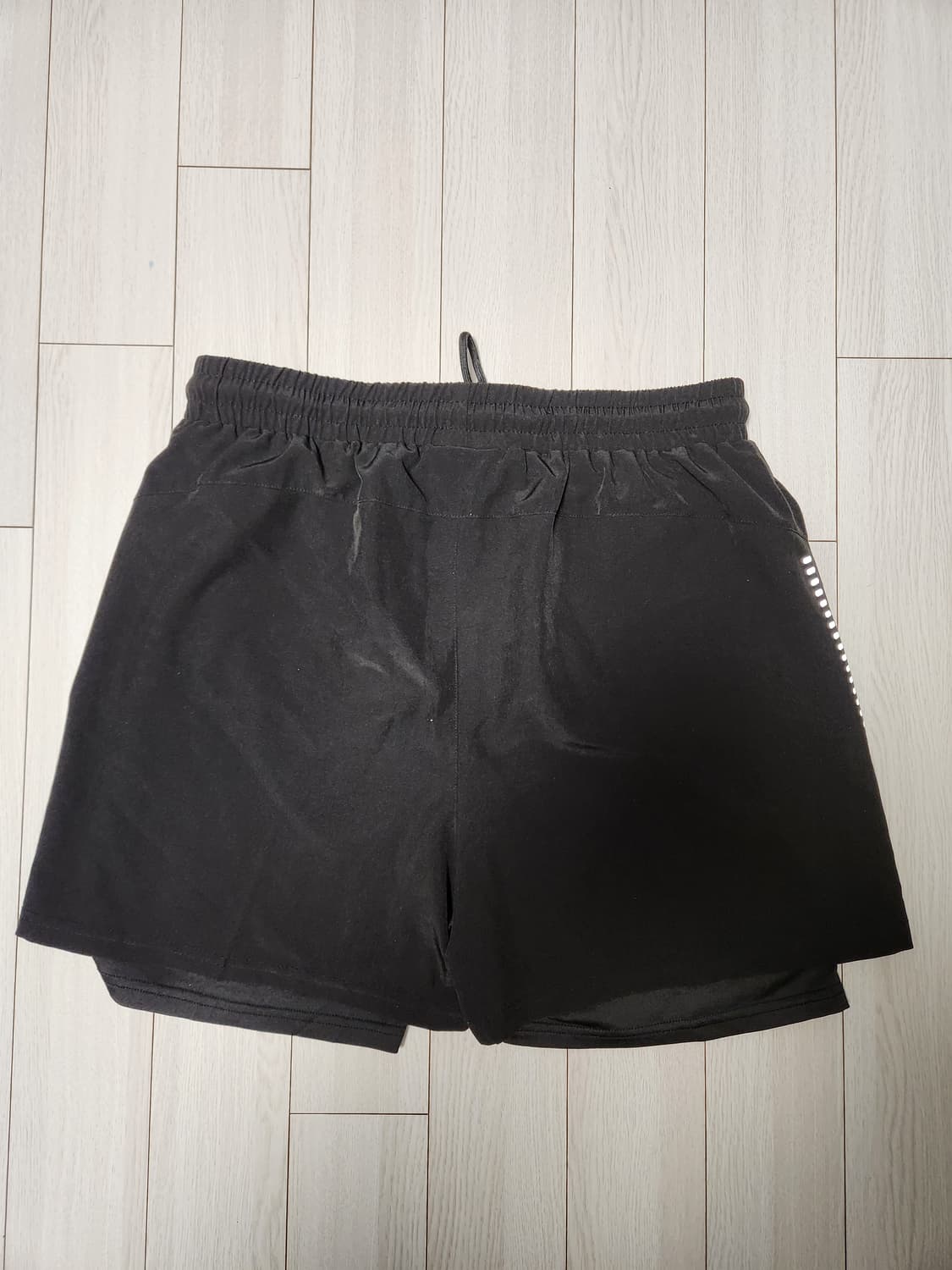 새상품급)언더아머 러닝 루즈핏 숏반바지 사이즈xxl

생각보다 사이즈가  상품이미지9