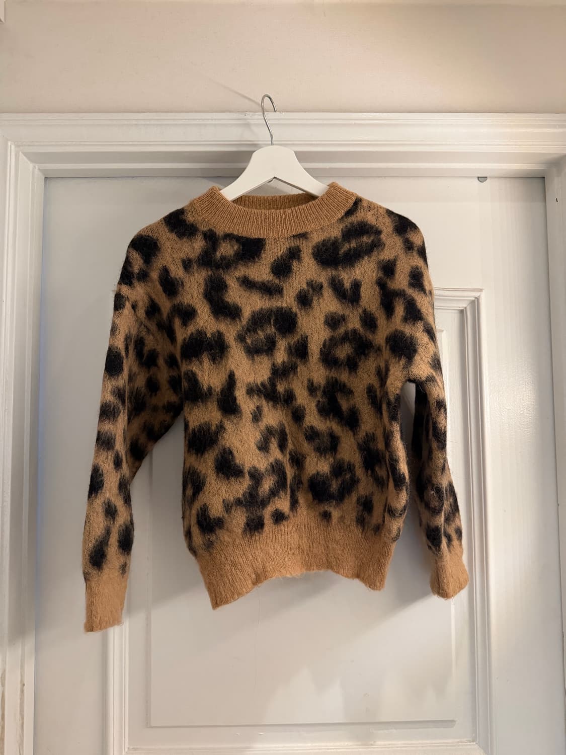 울 레오파드 스웨터 상품이미지1