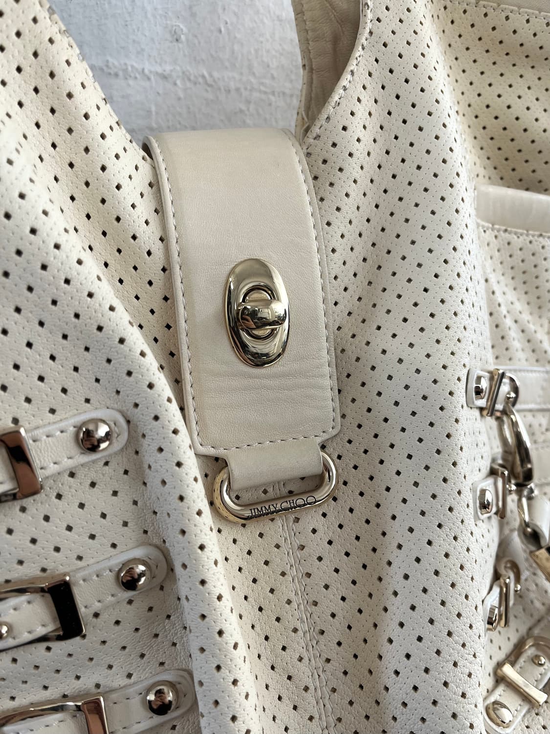 지미추 퍼포레이티브 버클 레더백 상품이미지3