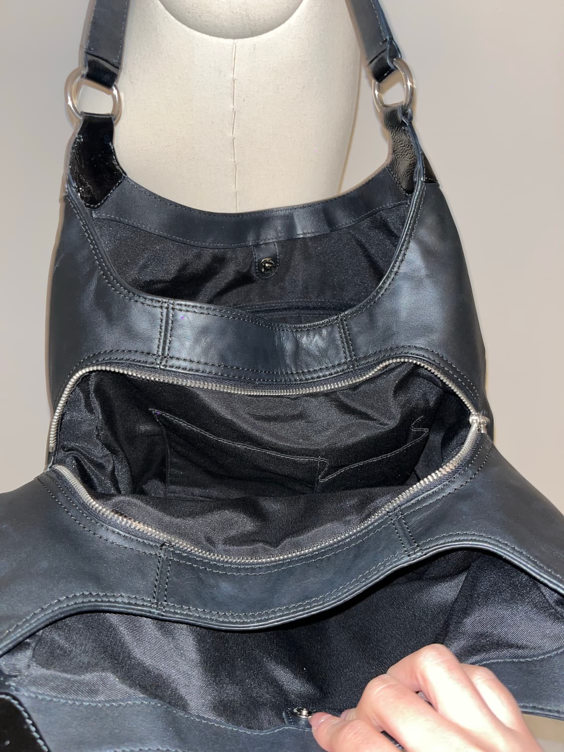 Coach All Black Shoulder bag 상품이미지6