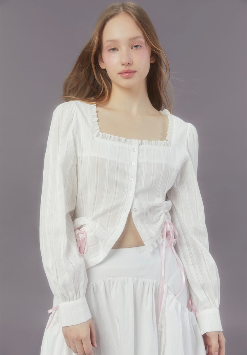 마가린핑거스 24ss 핑크 리본 스퀘어넥 블라우스 로맨틱 상품이미지1