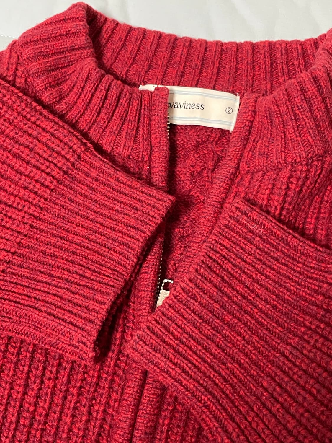웨이비니스 타임리스 풀집업 니트 2사 레드 상품이미지4