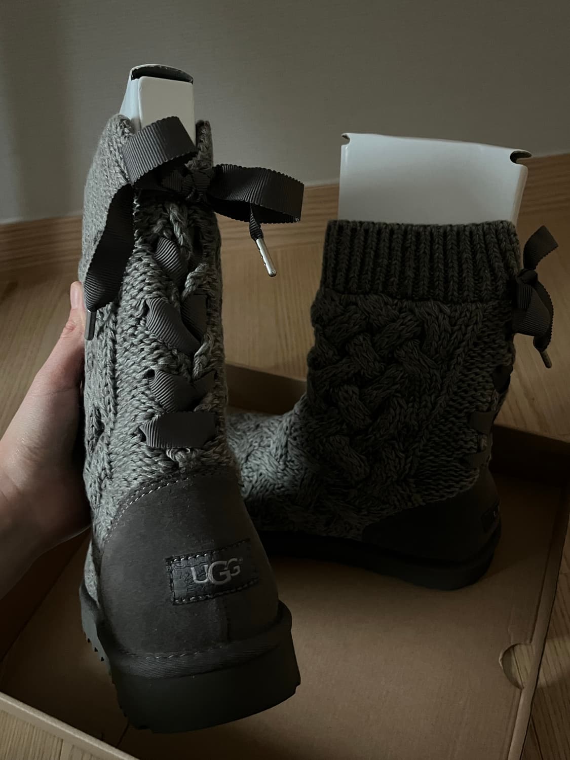 어그 니트부츠 새상품 상품이미지2