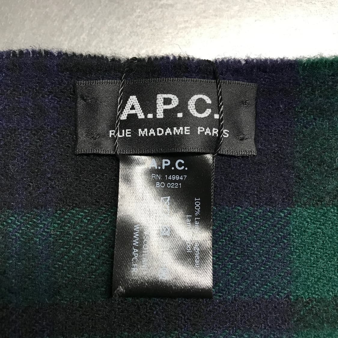 A.P.C 아페쎄 체크 머플러 상품이미지4