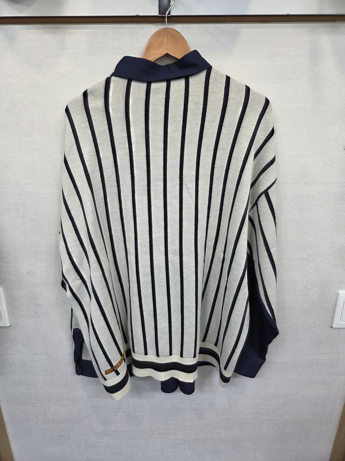 로맨틱크라운 패브릭 리버스 니트 셔츠 L 오버핏  상품이미지2