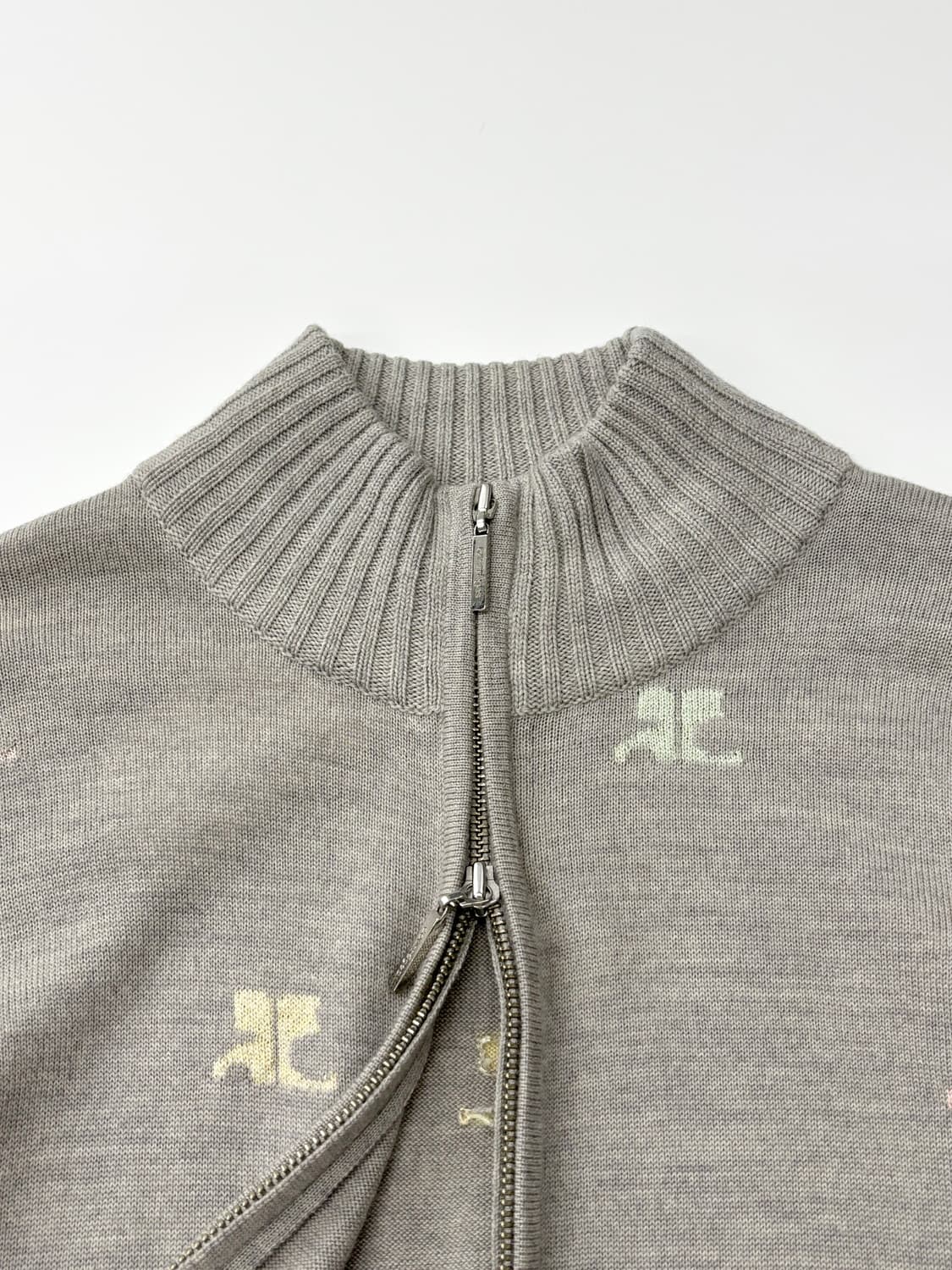 Courreges 꾸레쥬 로고 그레이 니트 집업 상품이미지4