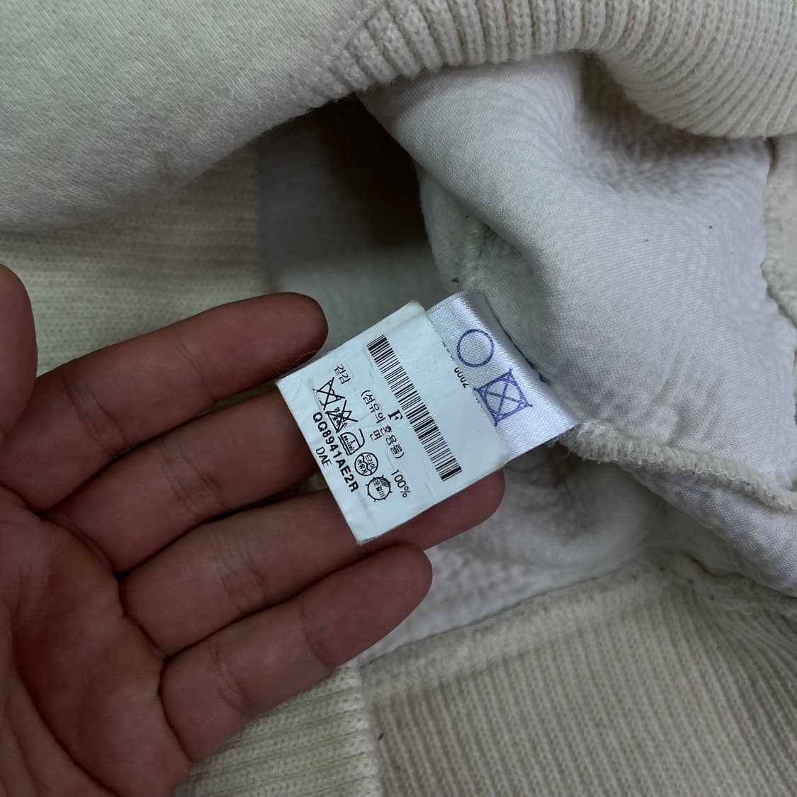 110 아더에러 18SS 자수 맨투맨 상품이미지4