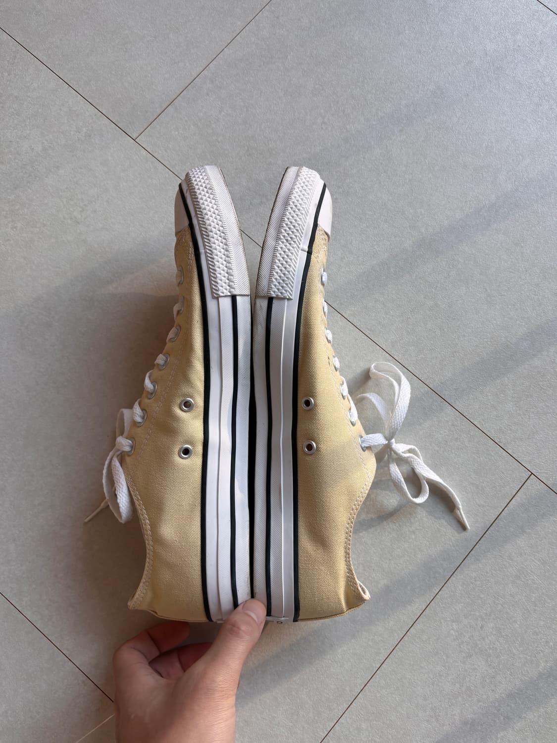 바랜 베이지 무드 그대로. 빈티지핏 딱 되는 올스타 로우 290 상품이미지4