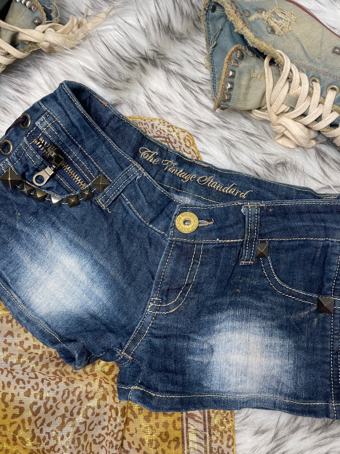 빈티지 로우라이즈 스터드 팬츠 쇼츠 스카이봄버  상품이미지2