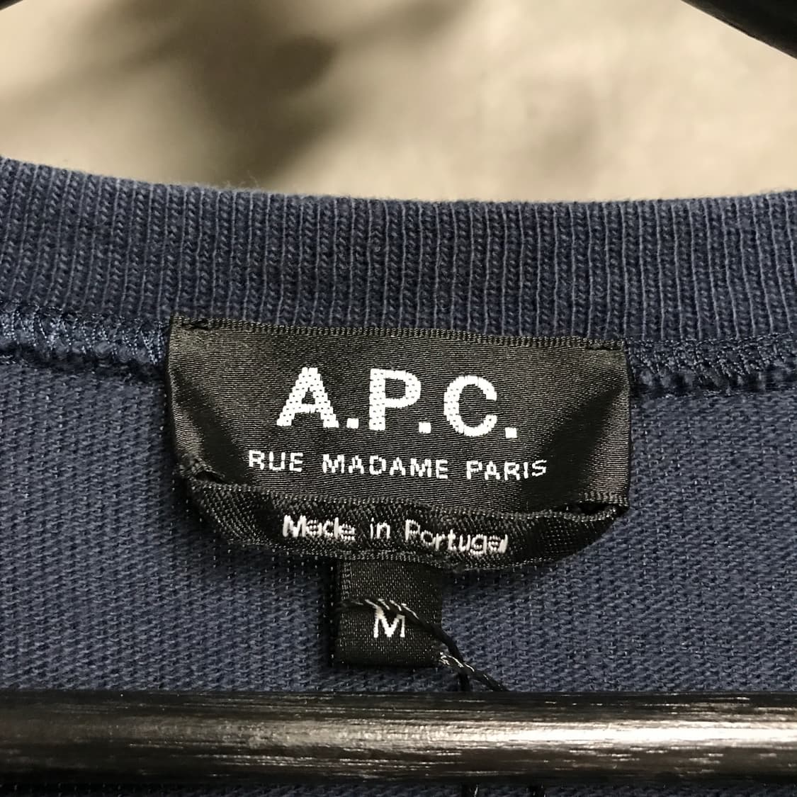 APC 아페쎄 네이비 맨투맨 M 상품이미지4